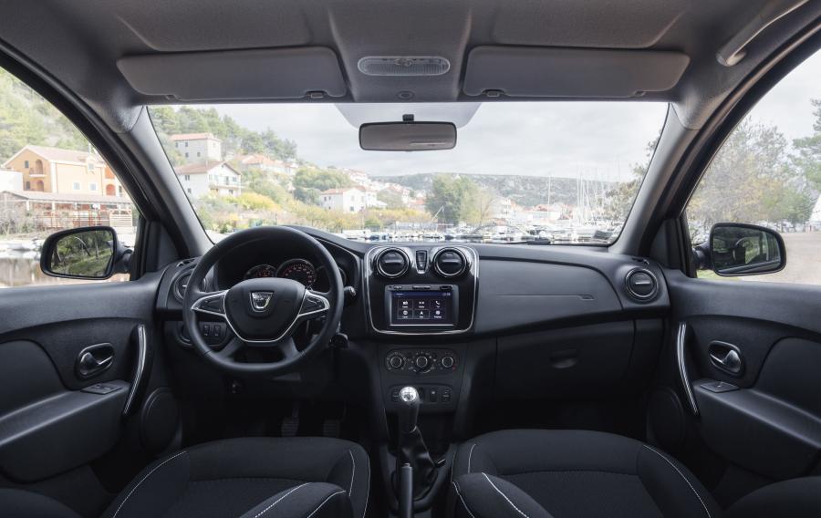 Торпедо Dacia Logan MCV 2016 года  (фото 23 из 33)